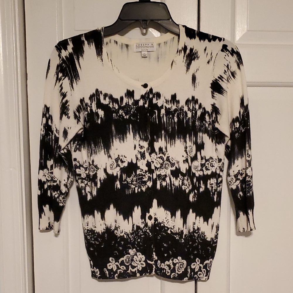 Black And White Cardigan 3/4 Sleeve Sweater Size Petite Small